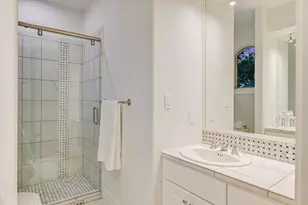 601 Crystal Creek Dr, Austin, TX 78746 - Photo 34