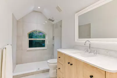 601 Crystal Creek Drive, Austin, TX 78746 - Photo 32