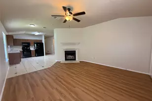228 Altamont St, Hutto, TX 78634 - Photo 4