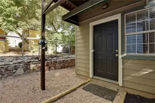 2714 Whitis Ave, Austin, TX 78705 - Photo 16