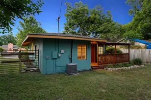 1723 E 38th St, Austin, TX 78722 - Photo 28