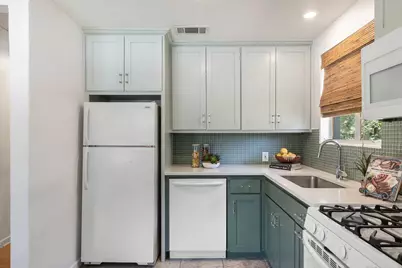 1723 E 38th Street, Austin, TX 78722 - Photo 12