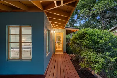 1723 E 38th Street, Austin, TX 78722 - Photo 26