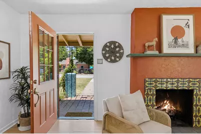 1723 E 38th Street, Austin, TX 78722 - Photo 6