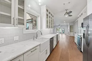 28 Tournament Way, The Hills, TX 78738 - Photo 10