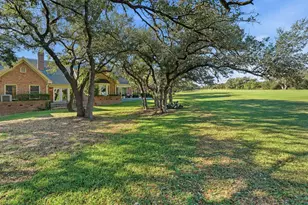 28 Tournament Way, The Hills, TX 78738 - Photo 4