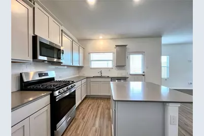 118 Canley Loop, Hutto, TX 78634 - Photo 8
