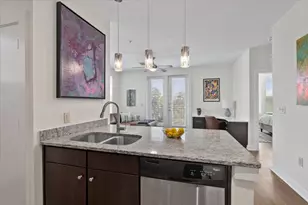 1900 Barton Springs Rd, Austin, TX 78704 - Photo 8