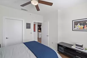 1900 Barton Springs Rd, Austin, TX 78704 - Photo 16