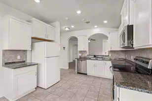 109 Midas Ln, Jarrell, TX 76537 - Photo 10