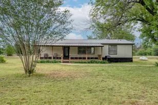 209 Fallwell St, Liberty Hill, TX 78642 - Photo 1