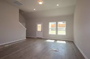 4517 Bridal Veil Dr, Austin, TX 78747 - Photo 10