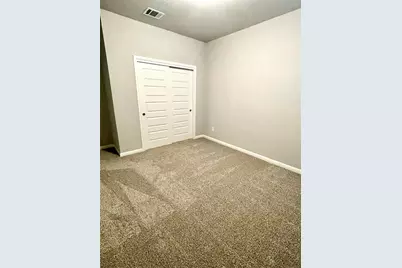 125 Kellys Heroes Way, Jarrell, TX 76537 - Photo 20