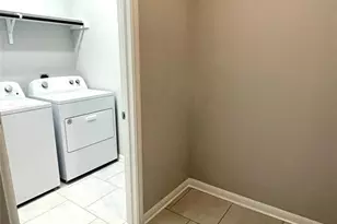 125 Kellys Heroes Wy, Jarrell, TX 76537 - Photo 22