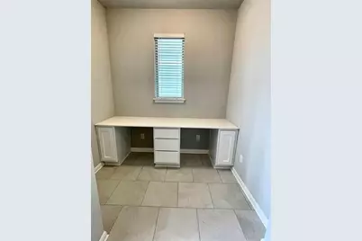 125 Kellys Heroes Way, Jarrell, TX 76537 - Photo 24