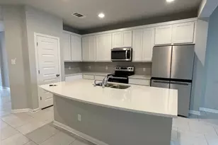 125 Kellys Heroes Wy, Jarrell, TX 76537 - Photo 6