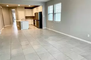 125 Kellys Heroes Wy, Jarrell, TX 76537 - Photo 10