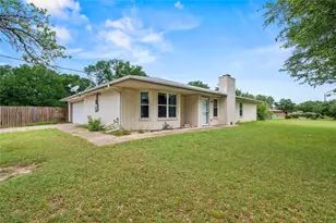 8827 E Hwy 190 E, Lampasas, TX 76550 - Photo 2