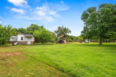 8827 E Highway 190 E, Lampasas, TX 76550 - Photo 8