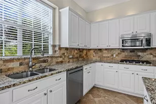 10648 Bramblecrest Dr, Austin, TX 78726 - Photo 8