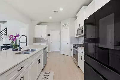 596 Backstays Loop, Kyle, TX 78640 - Photo 4