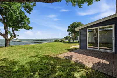 819 Lakeshore Loop, Tow, TX 78672 - Photo 26