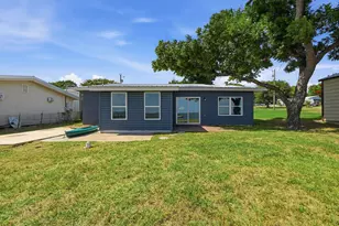 819 Lakeshore Loop, Tow, TX 78672 - Photo 34