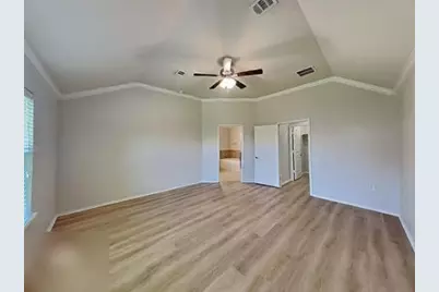 5833 Zachary Scott Street, Austin, TX 78747 - Photo 10