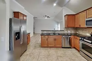 5833 Zachary Scott St, Austin, TX 78747 - Photo 8