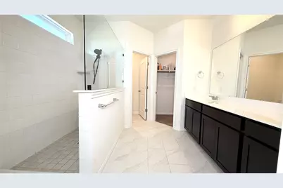 204 Travis Lane, Liberty Hill, TX 78642 - Photo 10