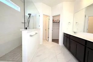204 Travis Ln, Liberty Hill, TX 78642 - Photo 10