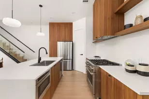 1610 Harveey Dr, Austin, TX 78702 - Photo 10
