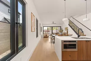 1610 Harveey Dr, Austin, TX 78702 - Photo 8