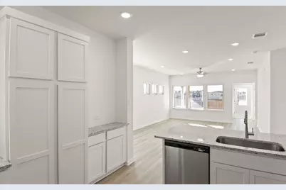 505 Yellow Ribbon Trail, Jarrell, TX 76537 - Photo 4