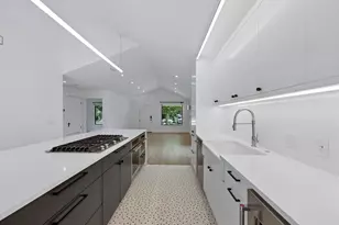 5207 Avenue F, Austin, TX 78751 - Photo 10