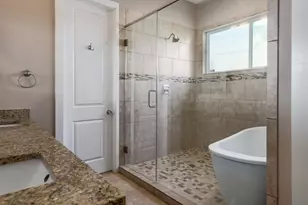 1704 Webberville Rd, Austin, TX 78721 - Photo 16
