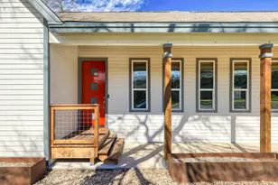 1704 Webberville Rd, Austin, TX 78721 - Photo 4