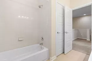 6814 E Riverside Dr, Austin, TX 78741 - Photo 24