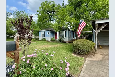 762 E Walnut Street, La Grange, TX 78945 - Photo 2