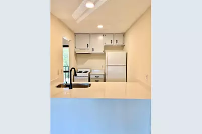 630 Maiden Lane #G, Austin, TX 78705 - Photo 2