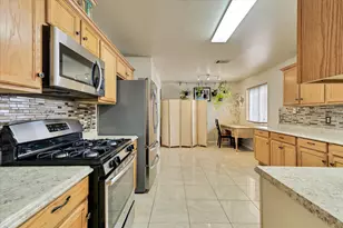 2601 Highcloud Dr, Lockhart, TX 78644 - Photo 14