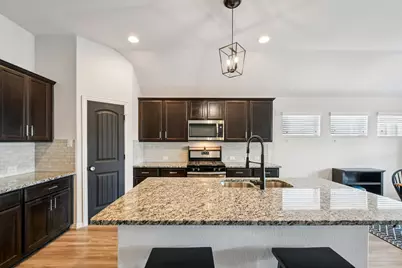 127 Firethorn Drive, Buda, TX 78610 - Photo 10