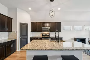 127 Firethorn Dr, Buda, TX 78610 - Photo 10