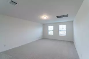 104 Old Silver Dr, Jarrell, TX 76537 - Photo 12