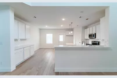 104 Old Silver Drive, Jarrell, TX 76537 - Photo 6