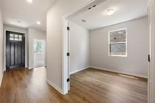 121 Jans Wy, Georgetown, TX 78626 - Photo 8