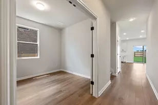 121 Jans Wy, Georgetown, TX 78626 - Photo 6