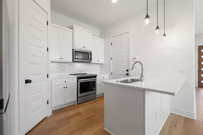 308 E 19th 1/2 Street #308, Georgetown, TX 78626 - Photo 14