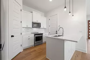 308 E 19th 1/2 St, Georgetown, TX 78626 - Photo 14