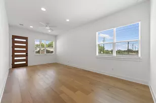 308 E 19th 1/2 St, Georgetown, TX 78626 - Photo 8